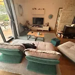 Limite Gard Ardeche Avec Magnifique Vue