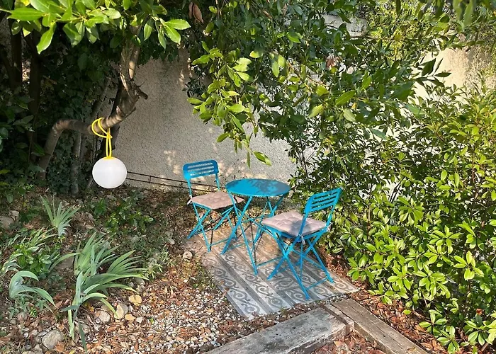 Limite Gard Ardeche Avec Magnifique Vue Villa *