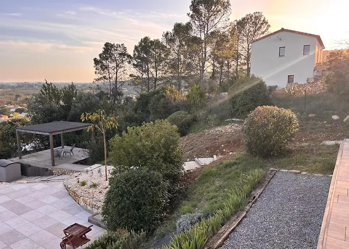 Limite Gard Ardeche Avec Magnifique Vue Villa *